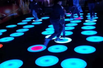 賦能漯河城市品牌 壹百業(yè)文化藝術(shù)交流策劃、展覽展示與廣告發(fā)布一體化服務(wù)